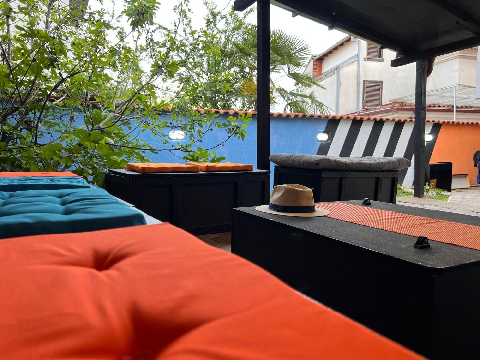 Blue Orange Lake Hostel Ohrida Exterior foto